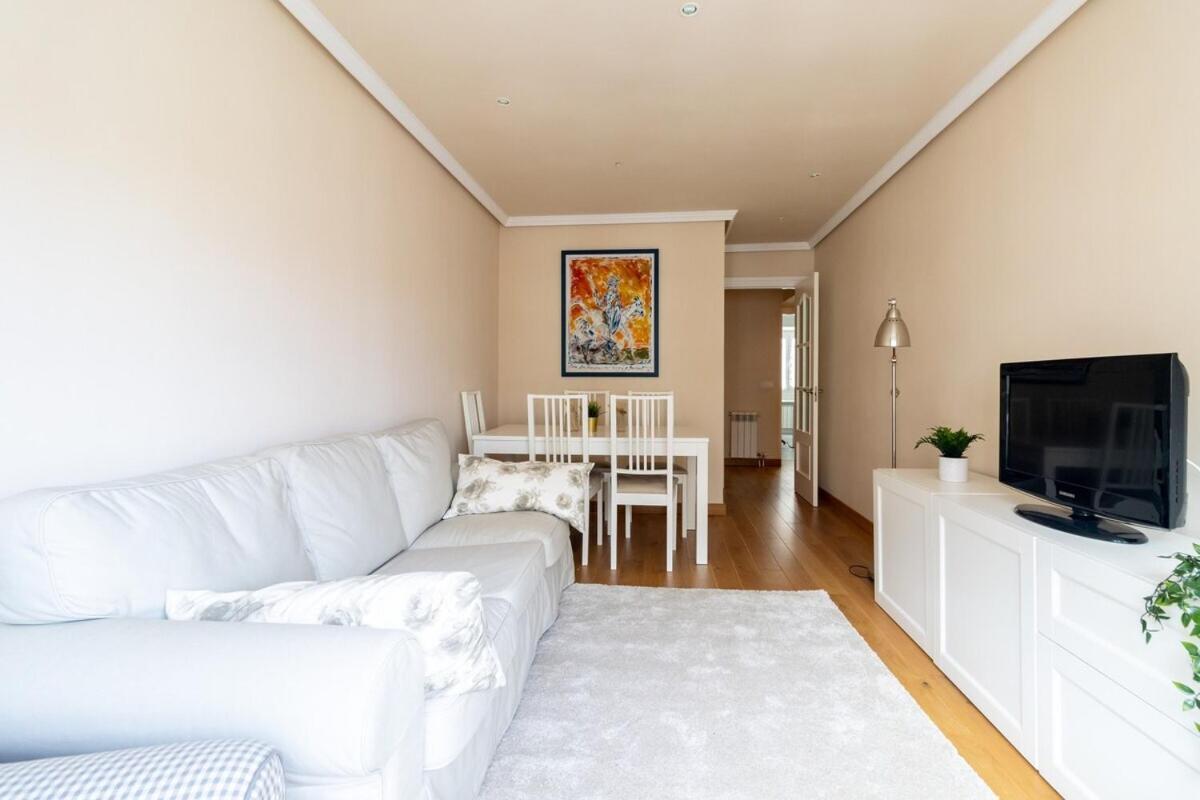 Ferienwohnung Apartamento Centro Gijon Con Parking Exterior foto